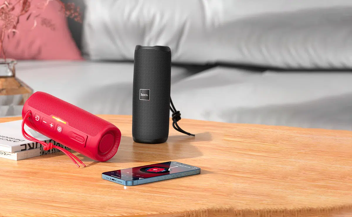 HC16 Vocal portable wireless speaker on table